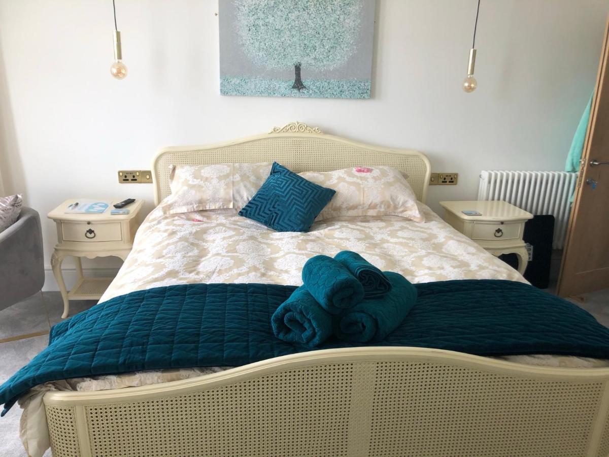 Lazy Waves Boutique B&B New Quay Dış mekan fotoğraf