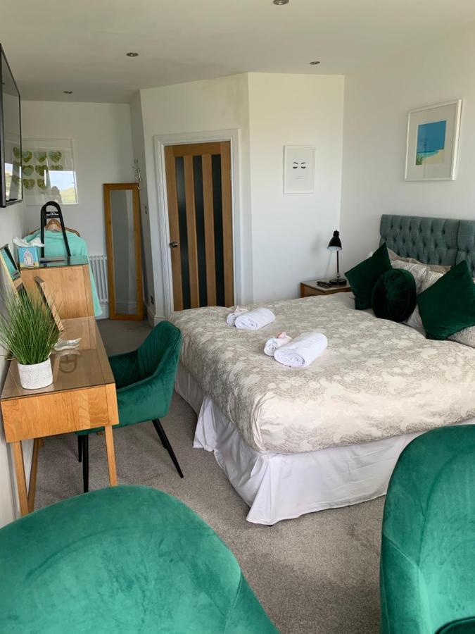 Lazy Waves Boutique B&B New Quay Dış mekan fotoğraf