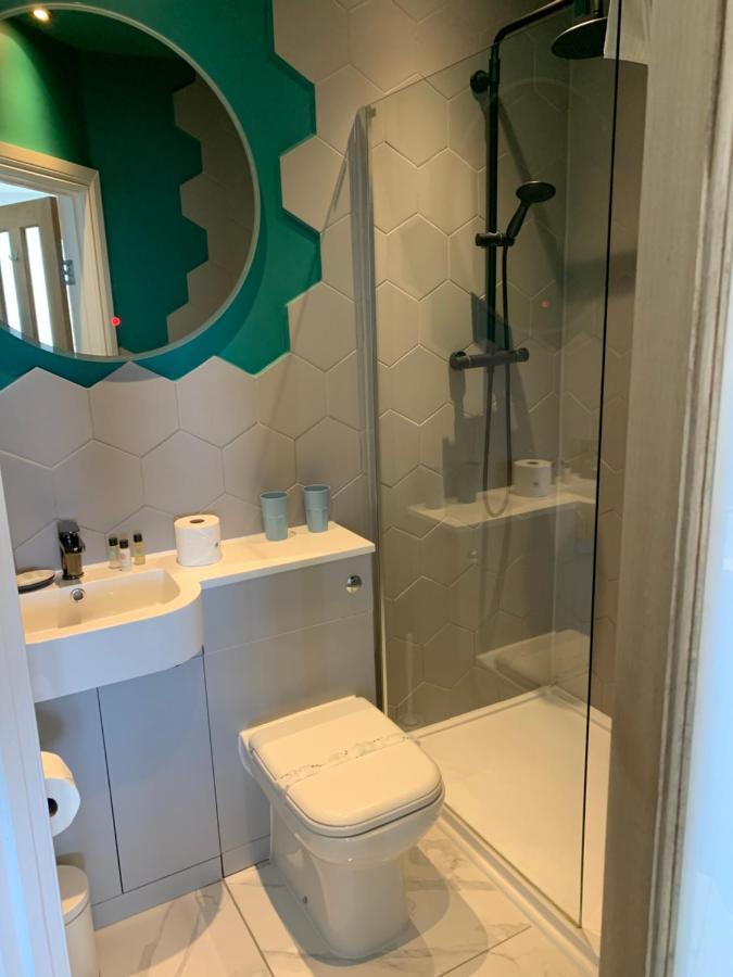 Lazy Waves Boutique B&B New Quay Dış mekan fotoğraf