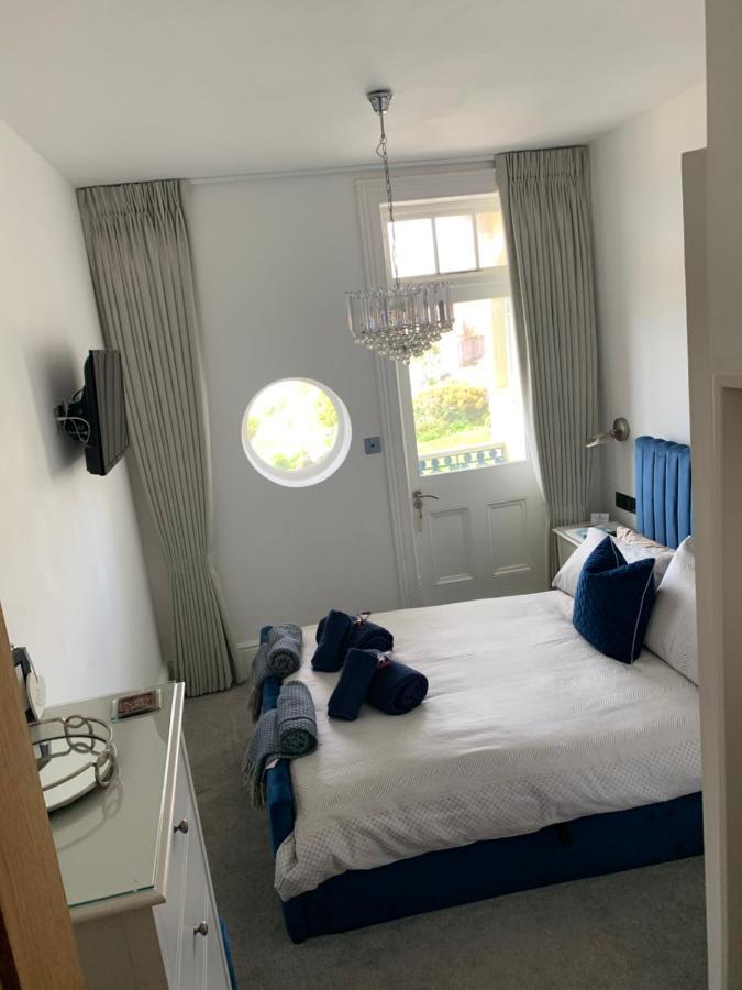 Lazy Waves Boutique B&B New Quay Dış mekan fotoğraf