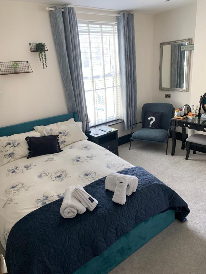 Lazy Waves Boutique B&B New Quay Dış mekan fotoğraf