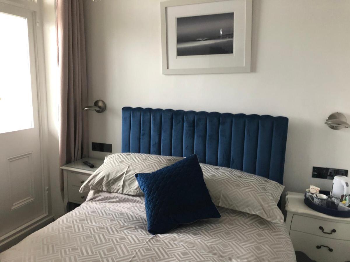 Lazy Waves Boutique B&B New Quay Dış mekan fotoğraf