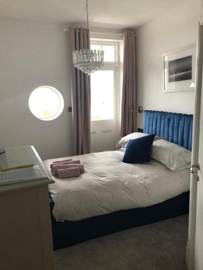 Lazy Waves Boutique B&B New Quay Dış mekan fotoğraf